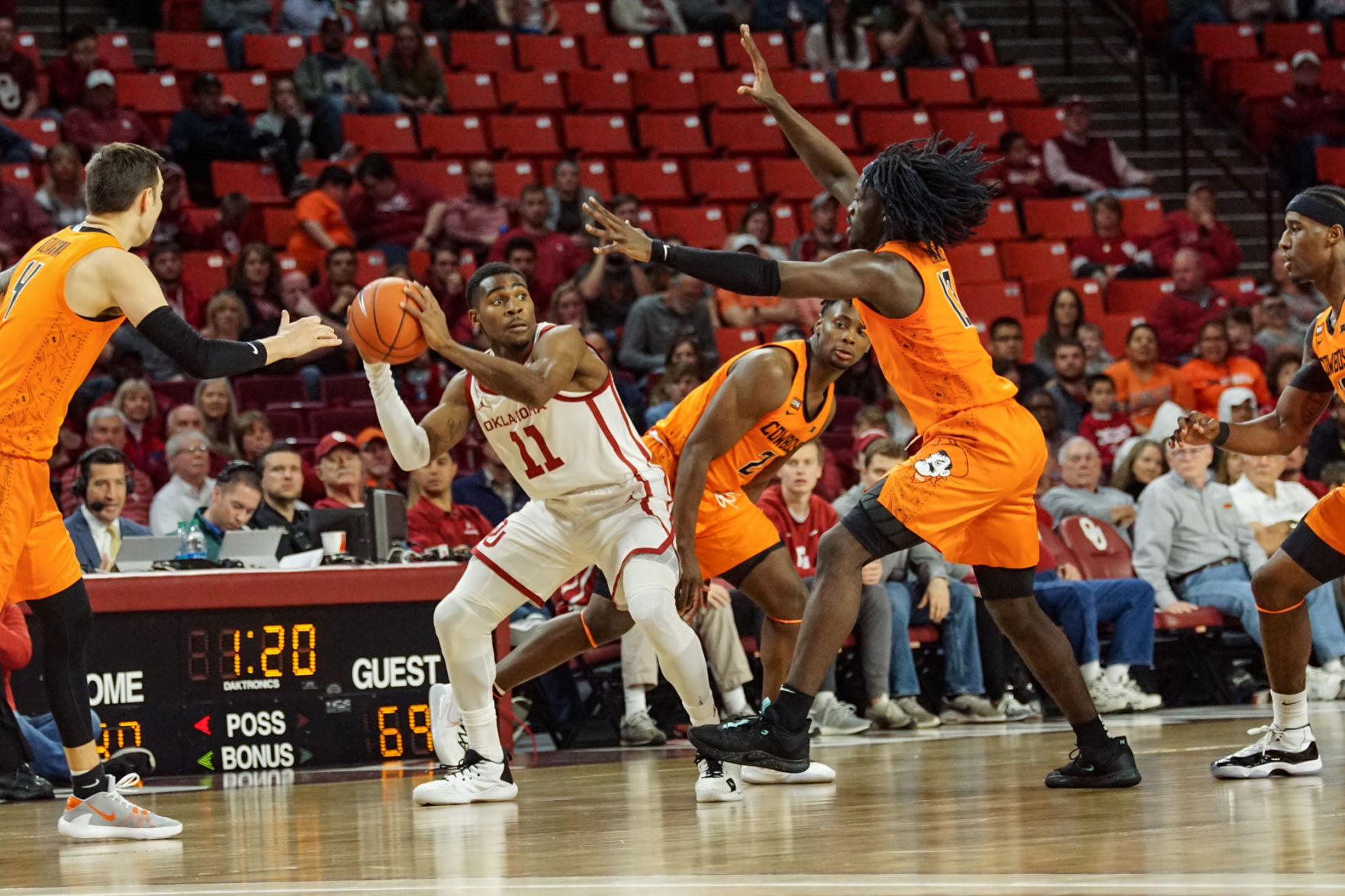 De'Vion Harmon in trouble